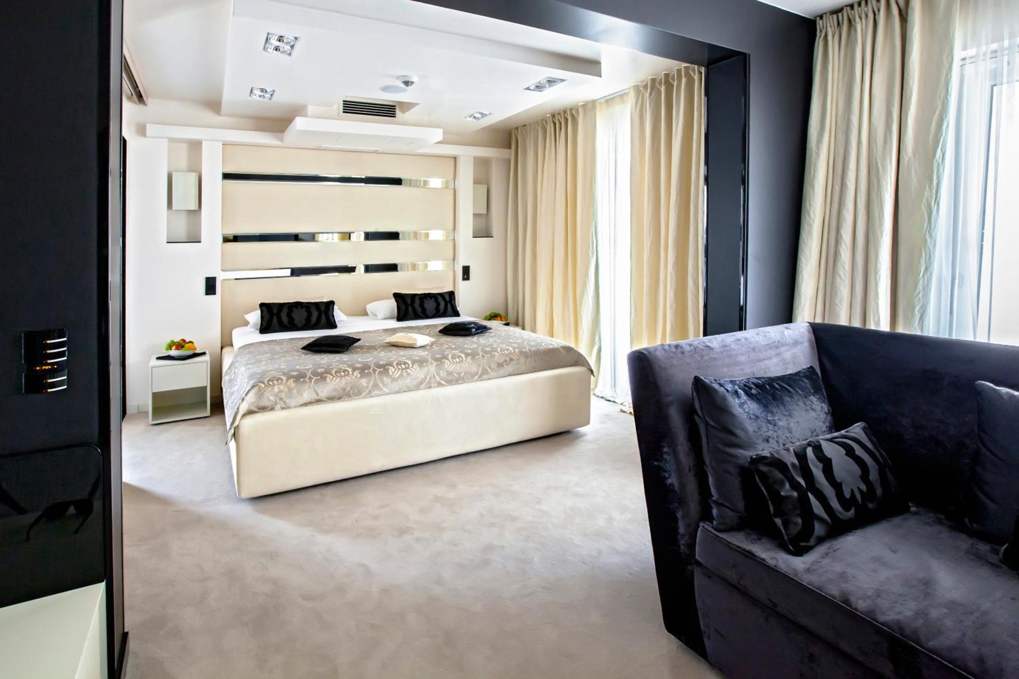 Damianii Luxury Boutique &