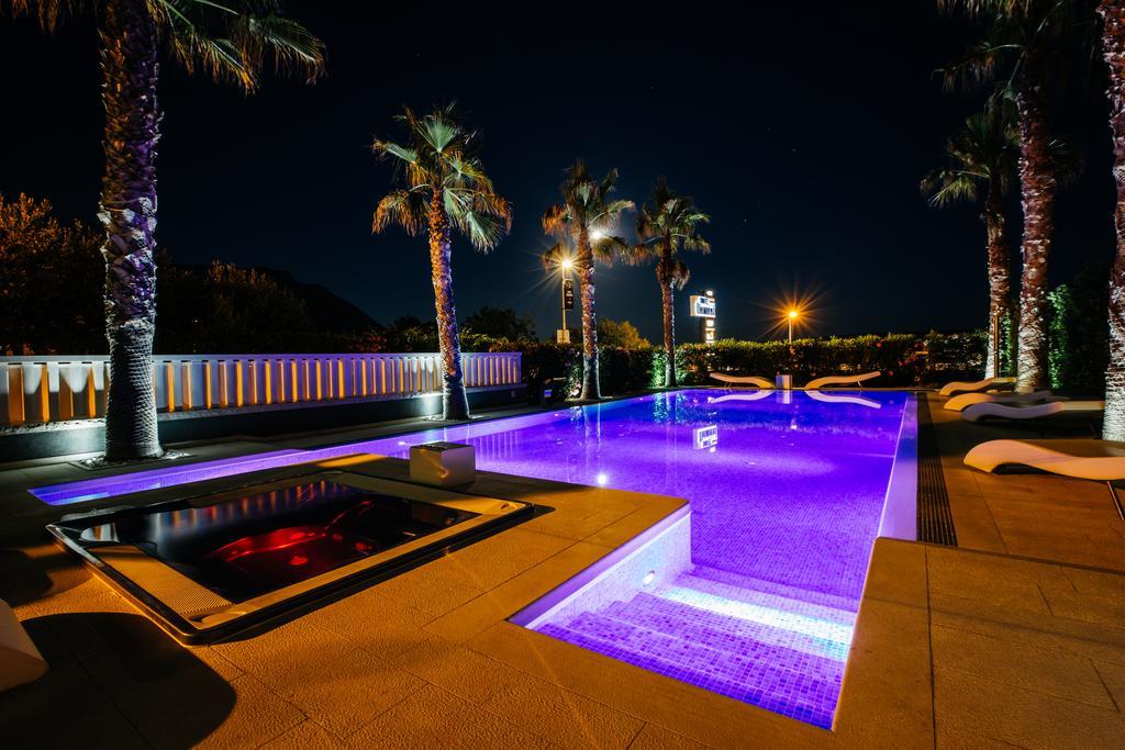 Damianii Luxury Boutique & 5*